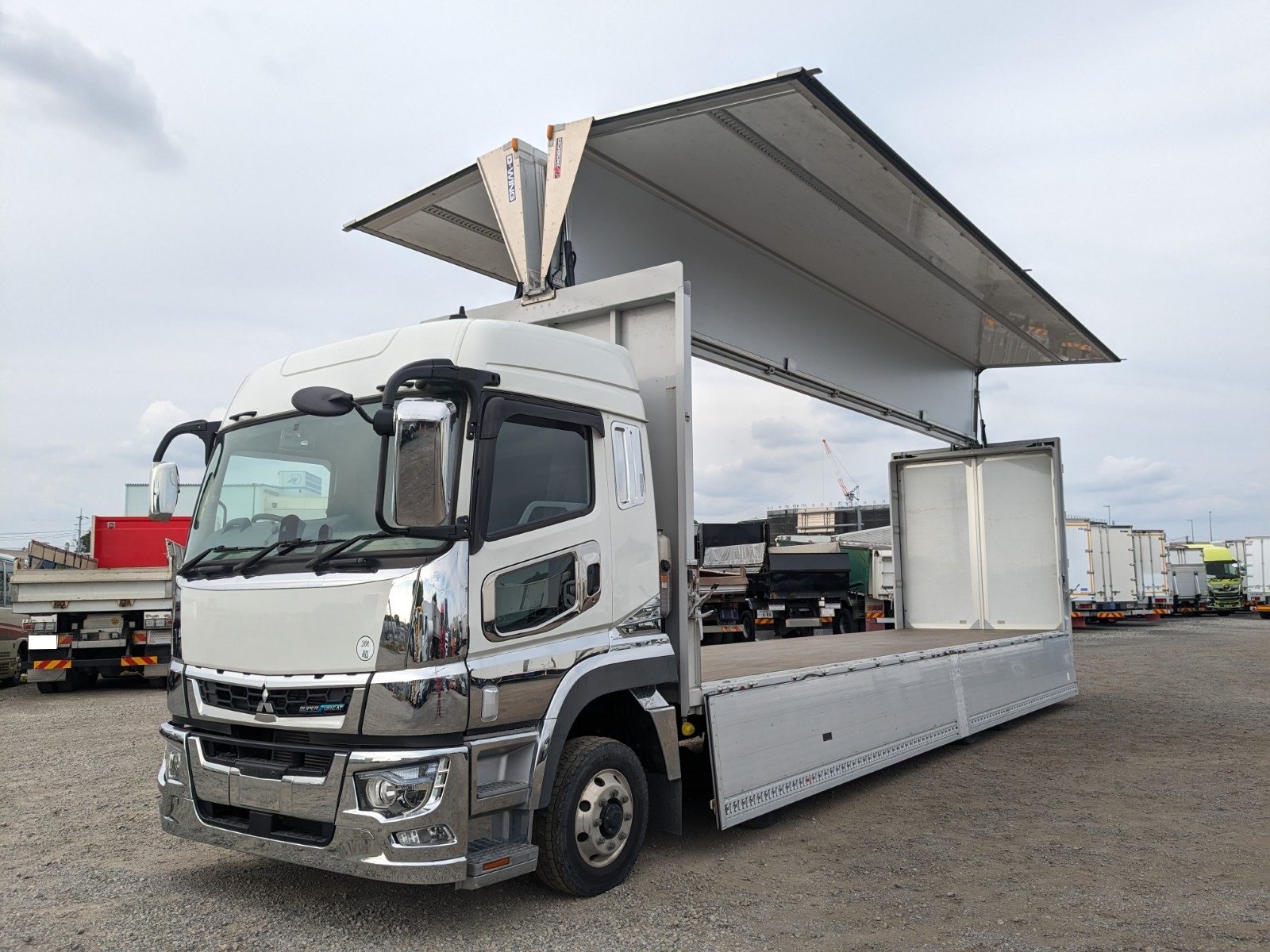 vehicle_image_2026052711011834p1xuDyD8.jpg