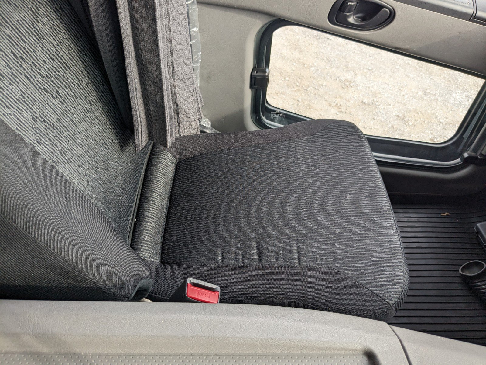 vehicle_image_202605271101188GZsegZsL4.jpg
