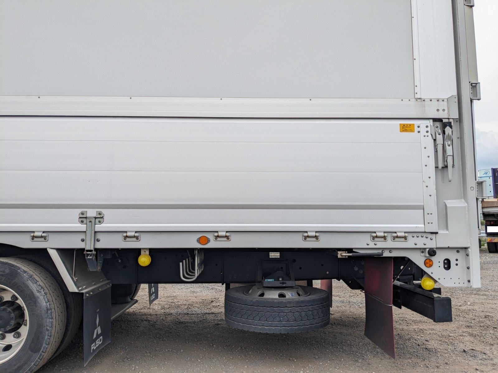 vehicle_image_20260527110118IHXdpo5svN.jpg