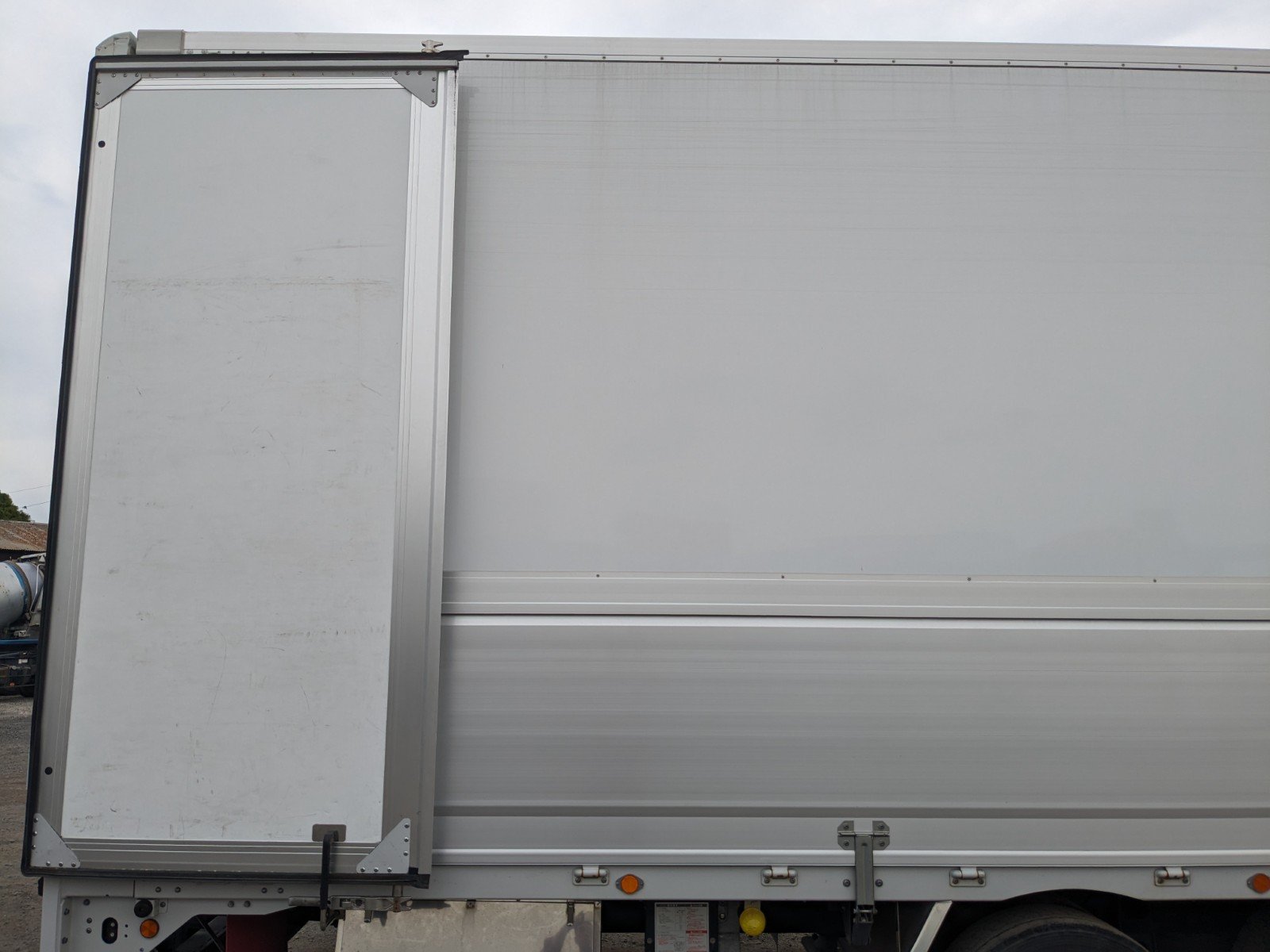 vehicle_image_20260527110118XW7OwtGrdk.jpg
