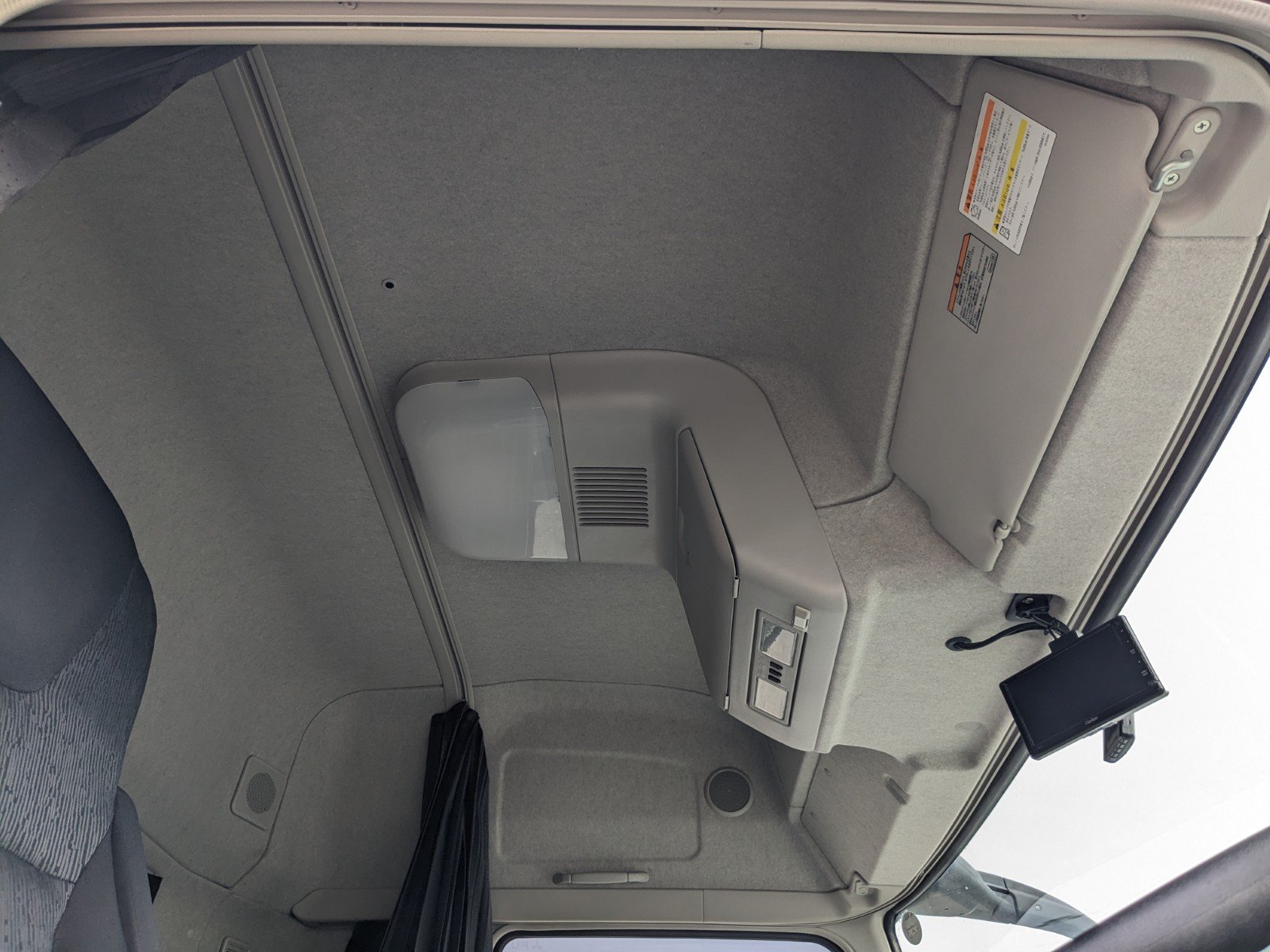 vehicle_image_20260527110118bSVWY0p74u.jpg