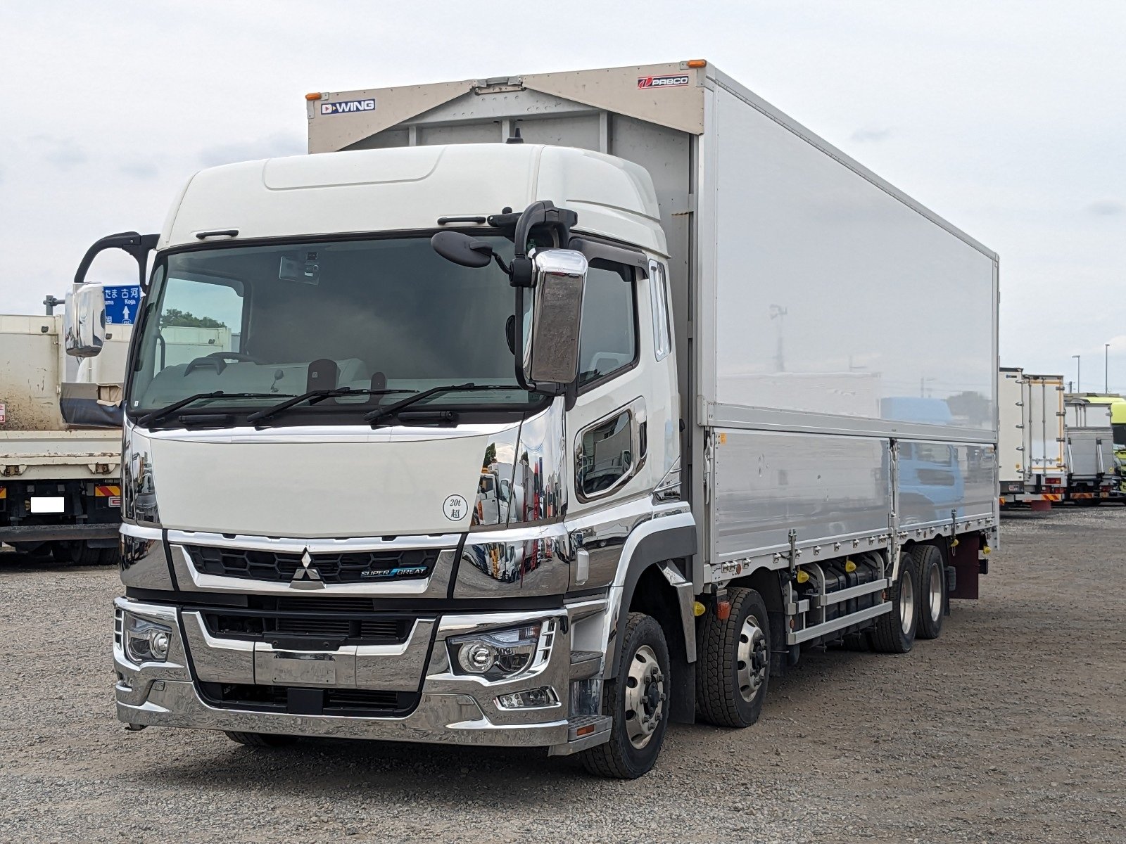 vehicle_image_20260527110118tK2oBqdZOA.jpg