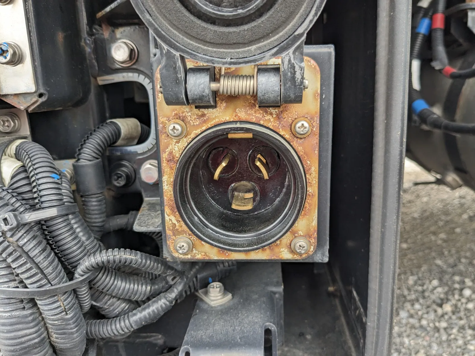 vehicle_image_20260623102823Evu0lpa2vN.webp