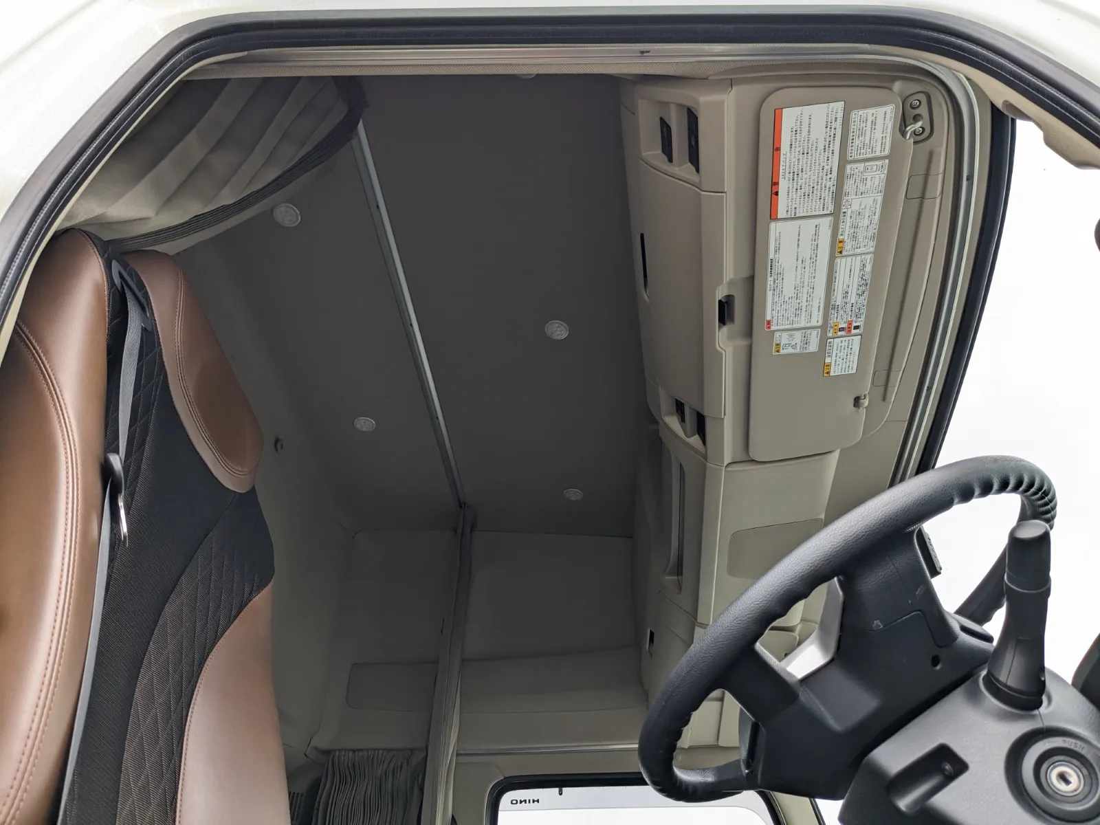 vehicle_image_20260623102825uJpWFDjF4H.webp