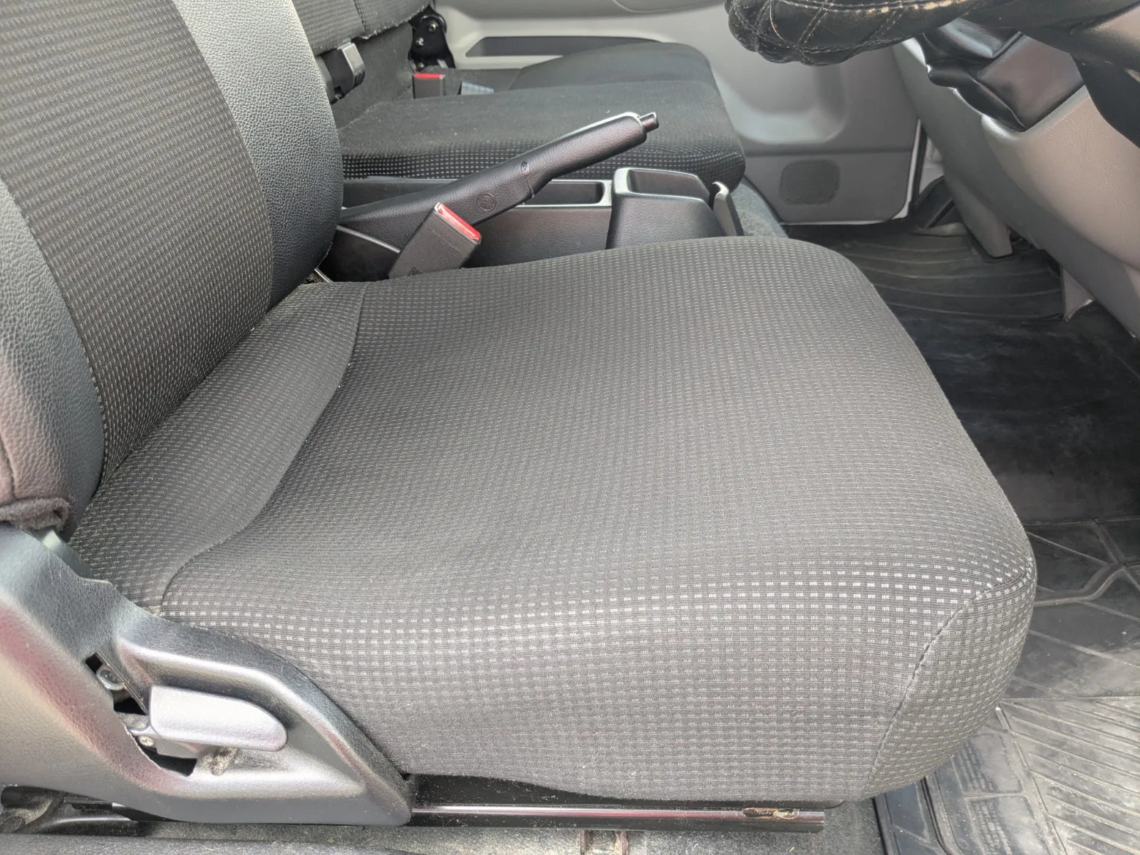 vehicle_image_20260708140253xR5XZv5Ydi.webp