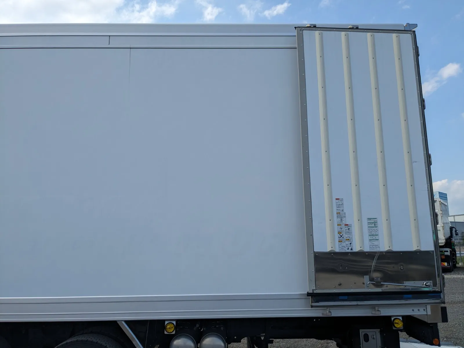 vehicle_image_20260616180720hL395LO6oS.webp