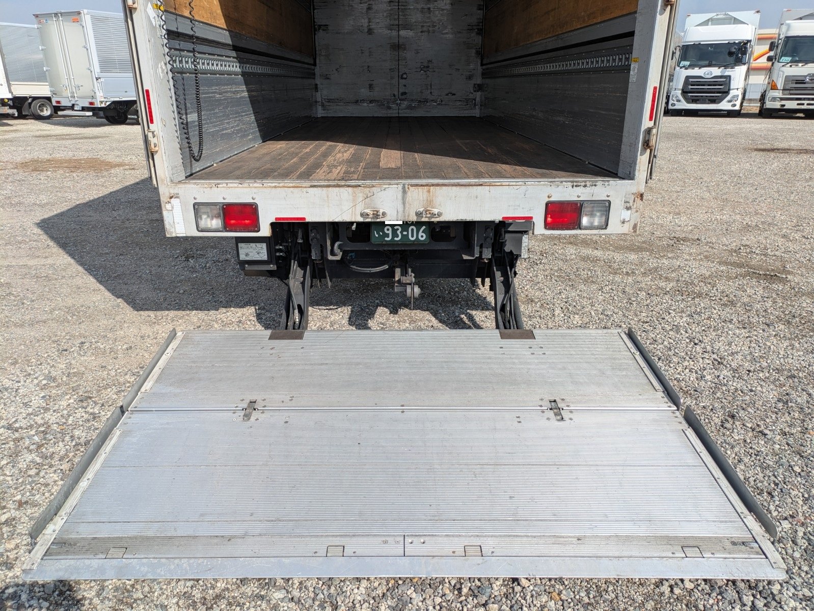 vehicle_image_20260217093900ItHy8gNrXT.jpg