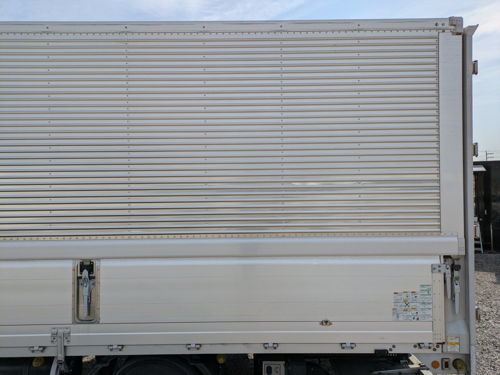 vehicle_image_20260217093900eSQLoVXuRE.jpg