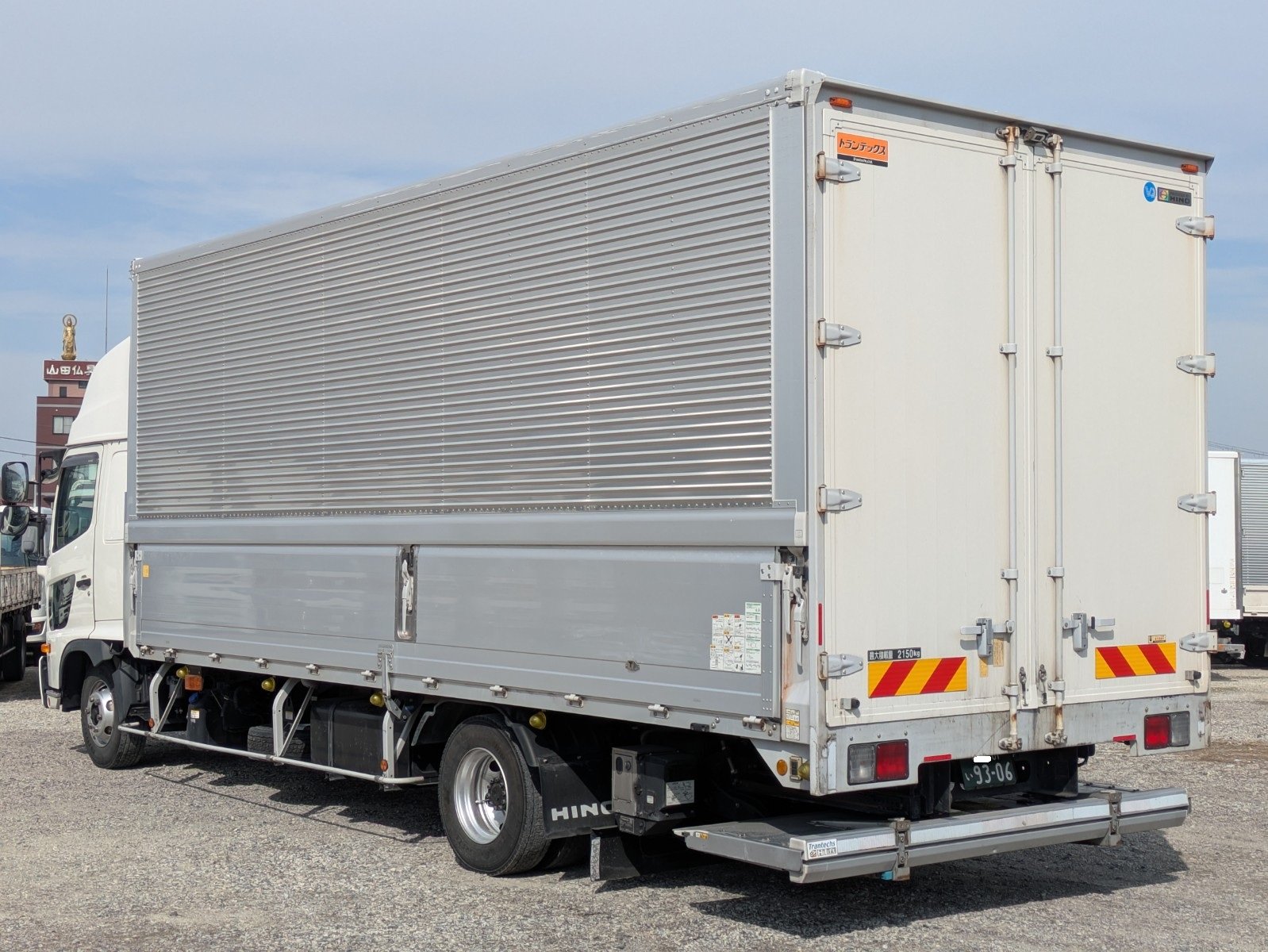 vehicle_image_20260217111340ilFYzgW5dH.jpg