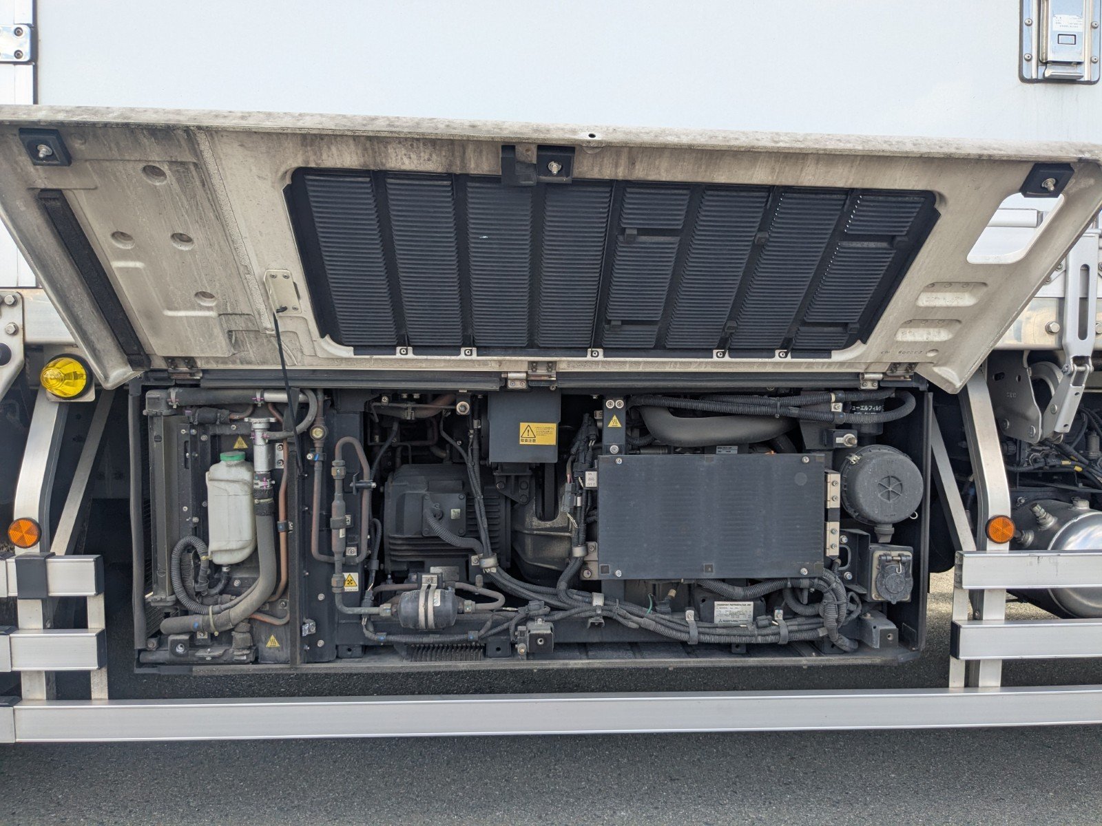 vehicle_image_20260520110202rVFnqWhOiG.jpg