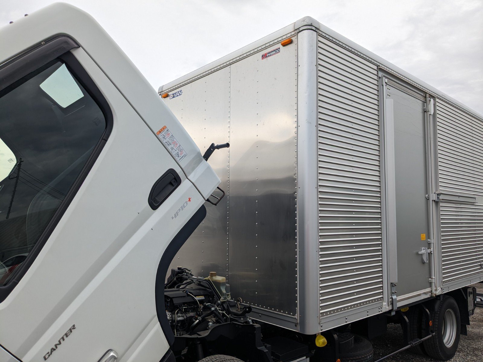 vehicle_image_202606121136070QMput3eON.jpg
