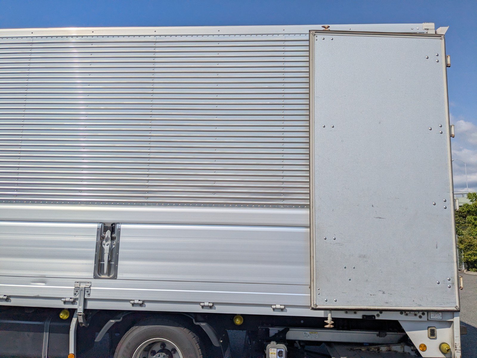 vehicle_image_202605151007166028l52PCk.jpg
