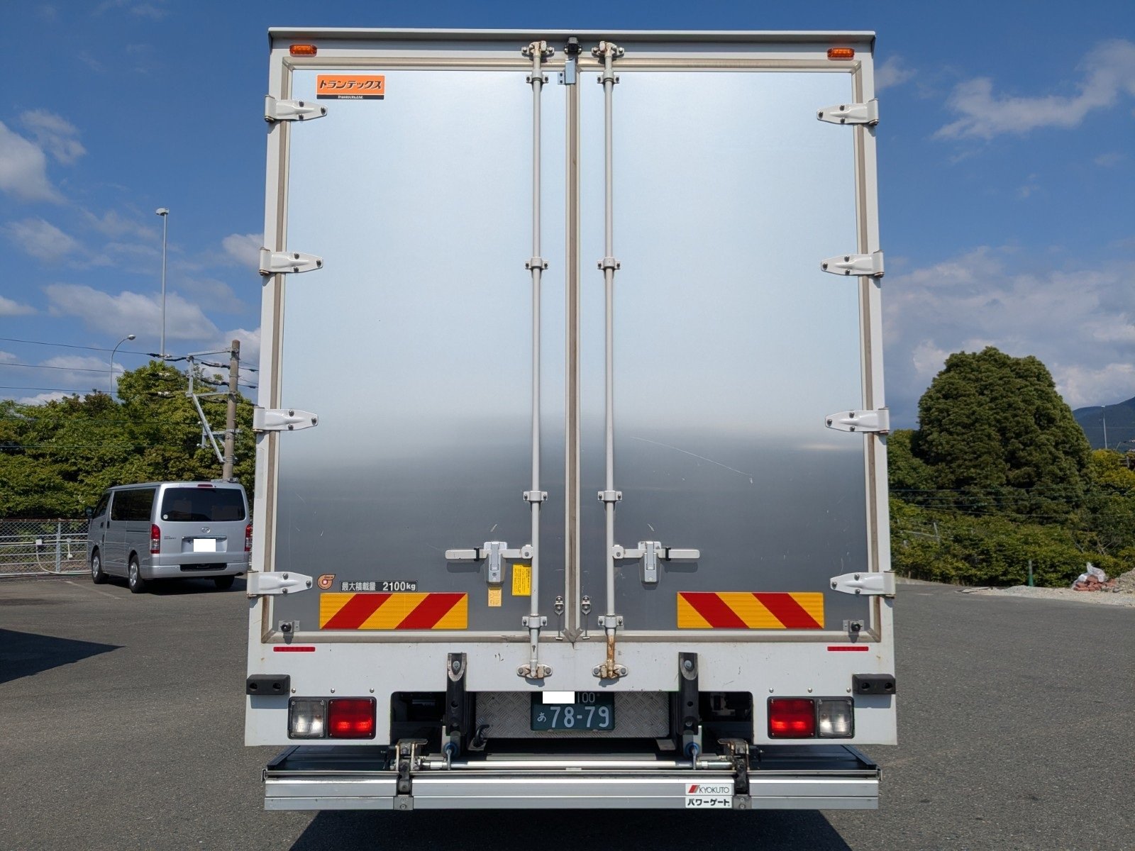 vehicle_image_20260515100716c3Zs4Ldo6S.jpg