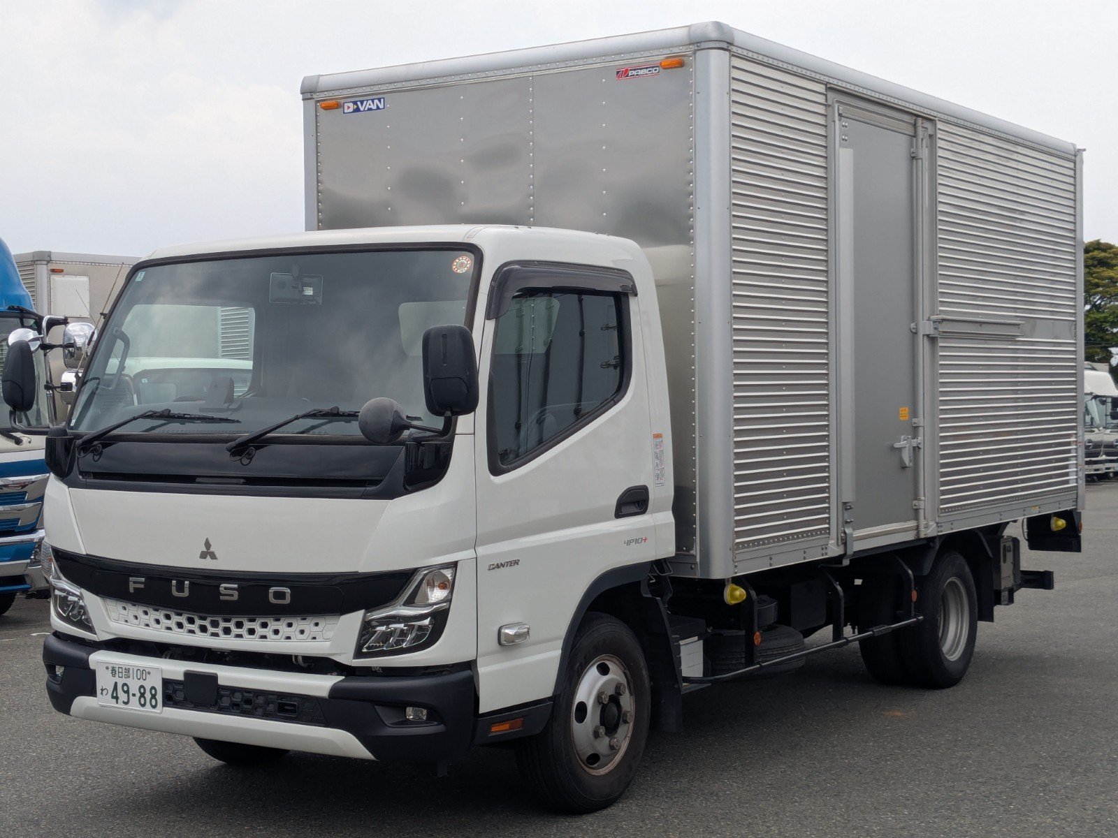 vehicle_image_20260501101336LvBs9tnWzU.jpg