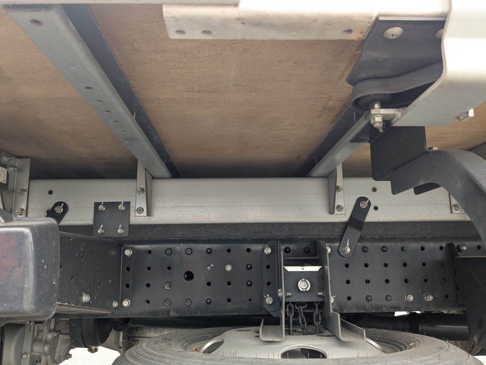 vehicle_image_20260501101336tQM1fezrQZ.jpg