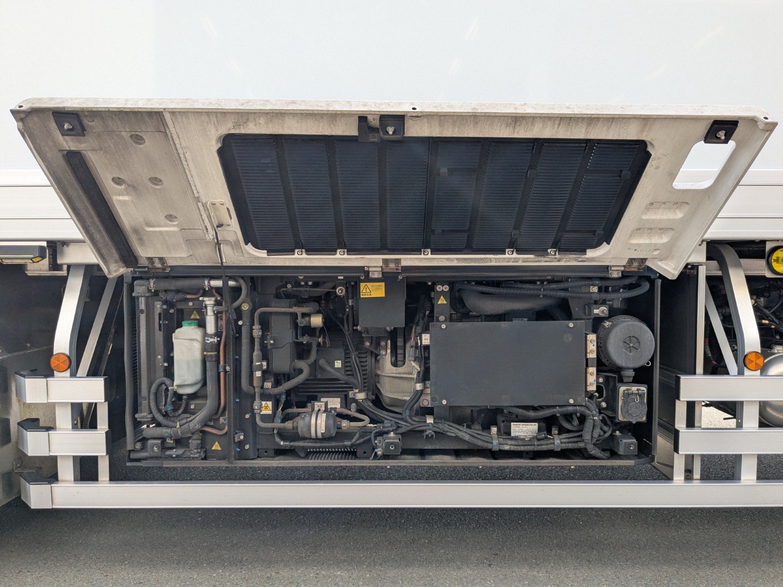 vehicle_image_20260323194209qX54PqVuVS.jpg