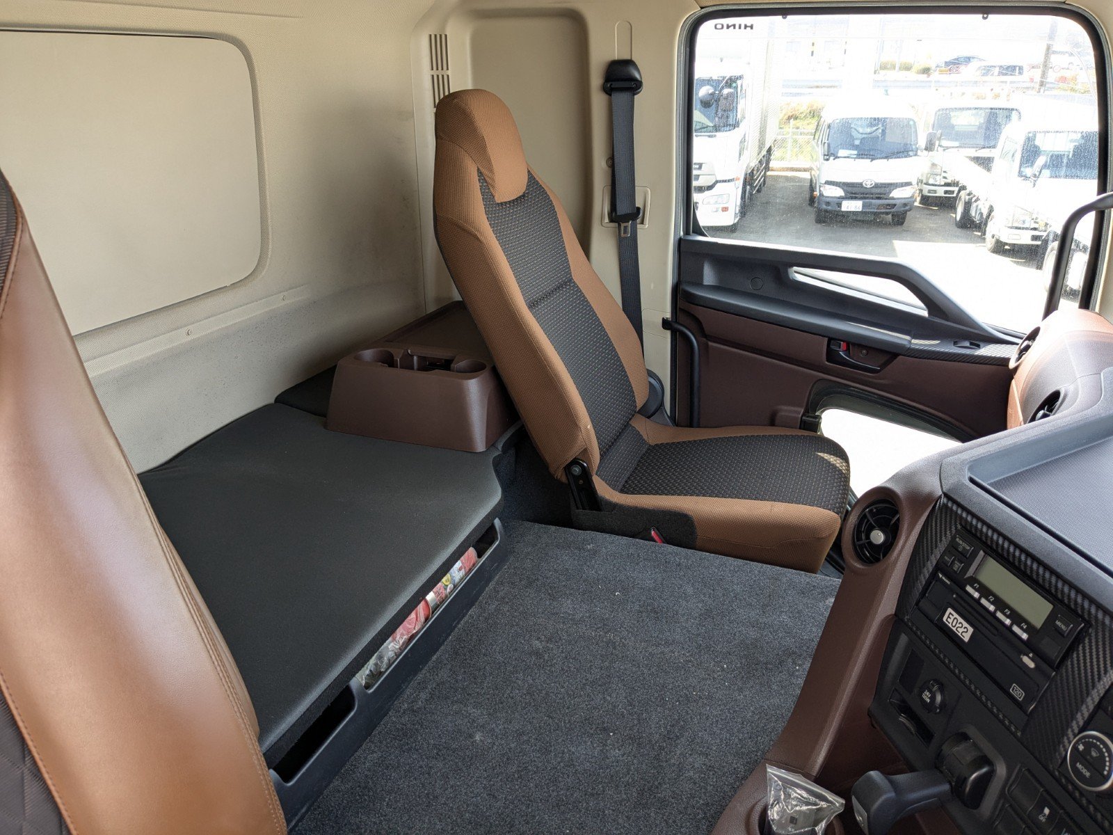 vehicle_image_20260323194209rLLsiujJUM.jpg