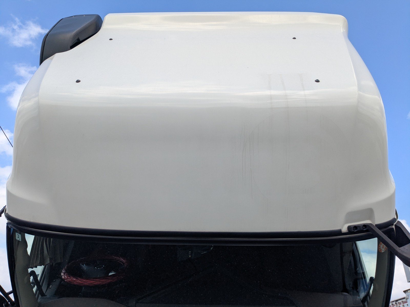 vehicle_image_20260417100649Y1pbPWzC6J.jpg