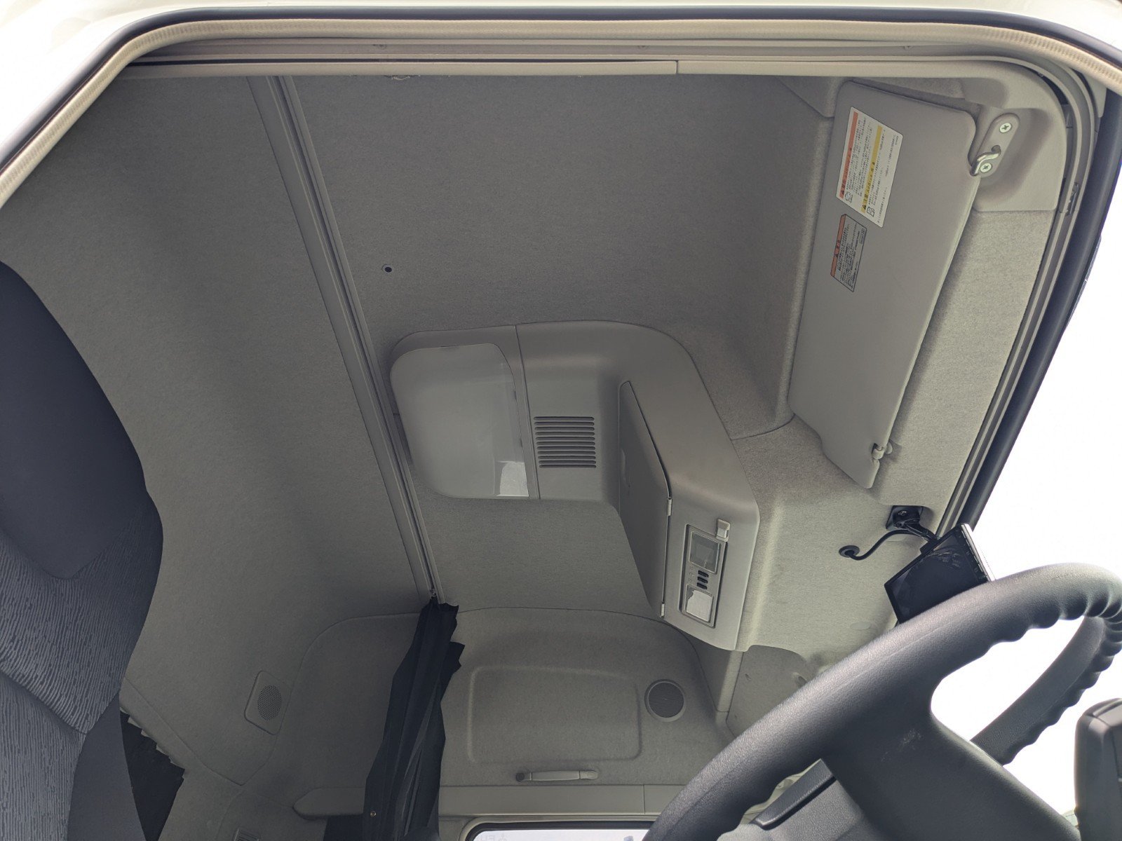 vehicle_image_20260310192259ecdUh3zmPP.jpg