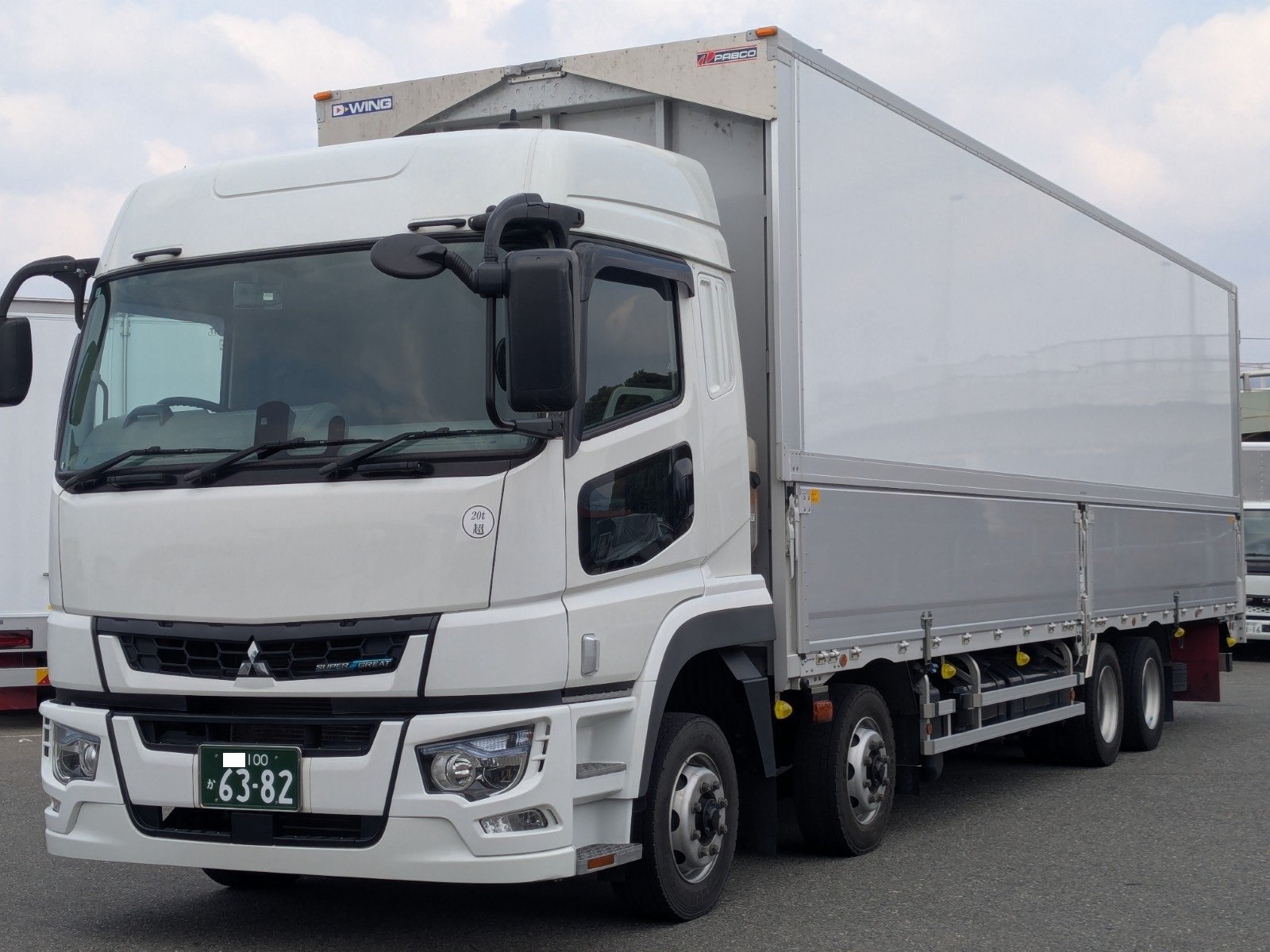 vehicle_image_20260310192259uySuqnd2b1.jpg