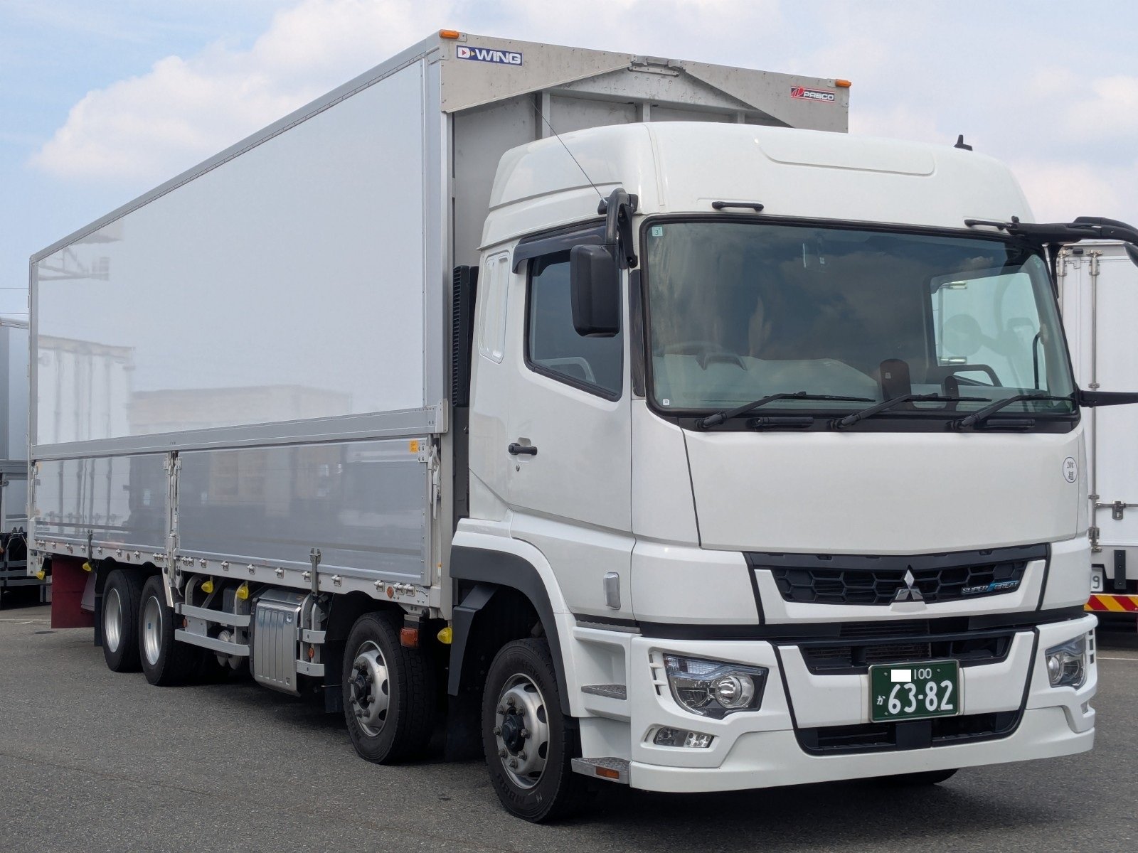 vehicle_image_20260310192259xwHQKahRwK.jpg