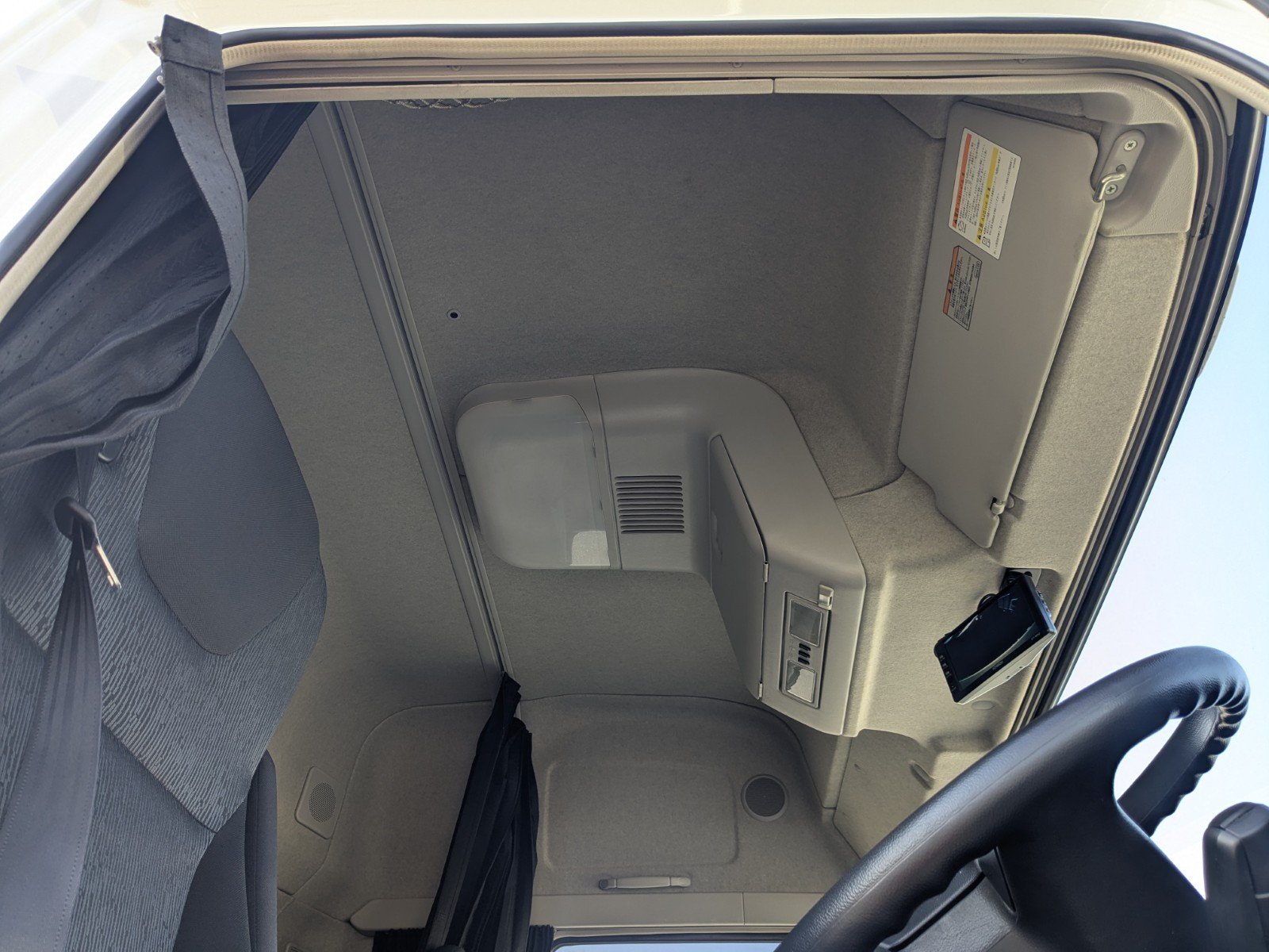 vehicle_image_20260312113139AvtS2uw96u.jpg