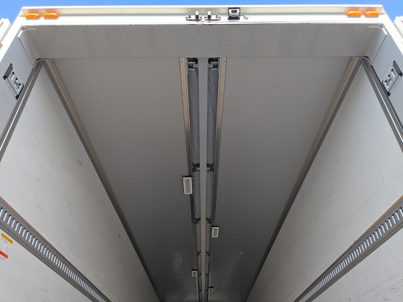 vehicle_image_20260312113139KVkuI3pTv2.jpg