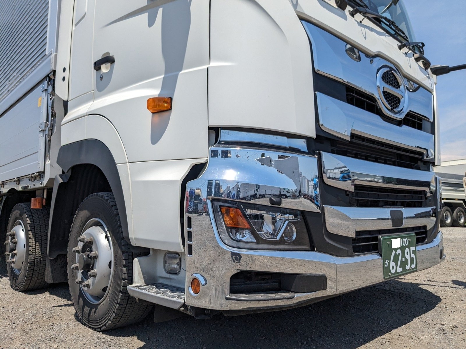 vehicle_image_2026051817054802JI2VMKFT.jpg