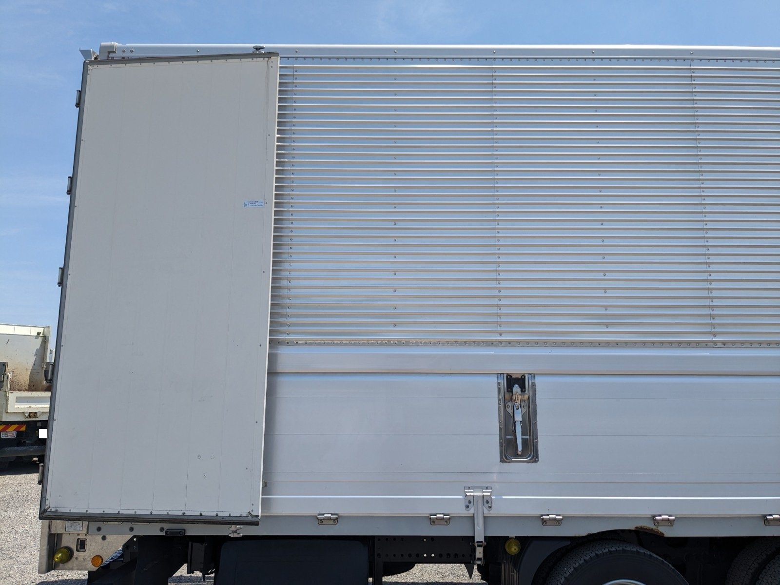 vehicle_image_20260518170548120VkZgQfT.jpg