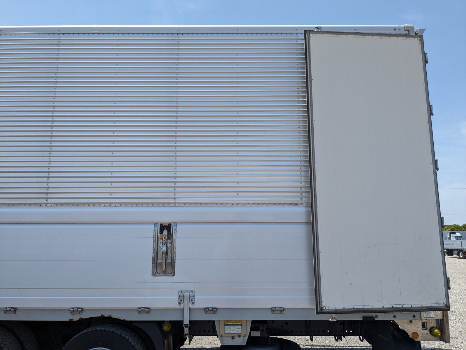 vehicle_image_2026051817054888jGbYBbwQ.jpg