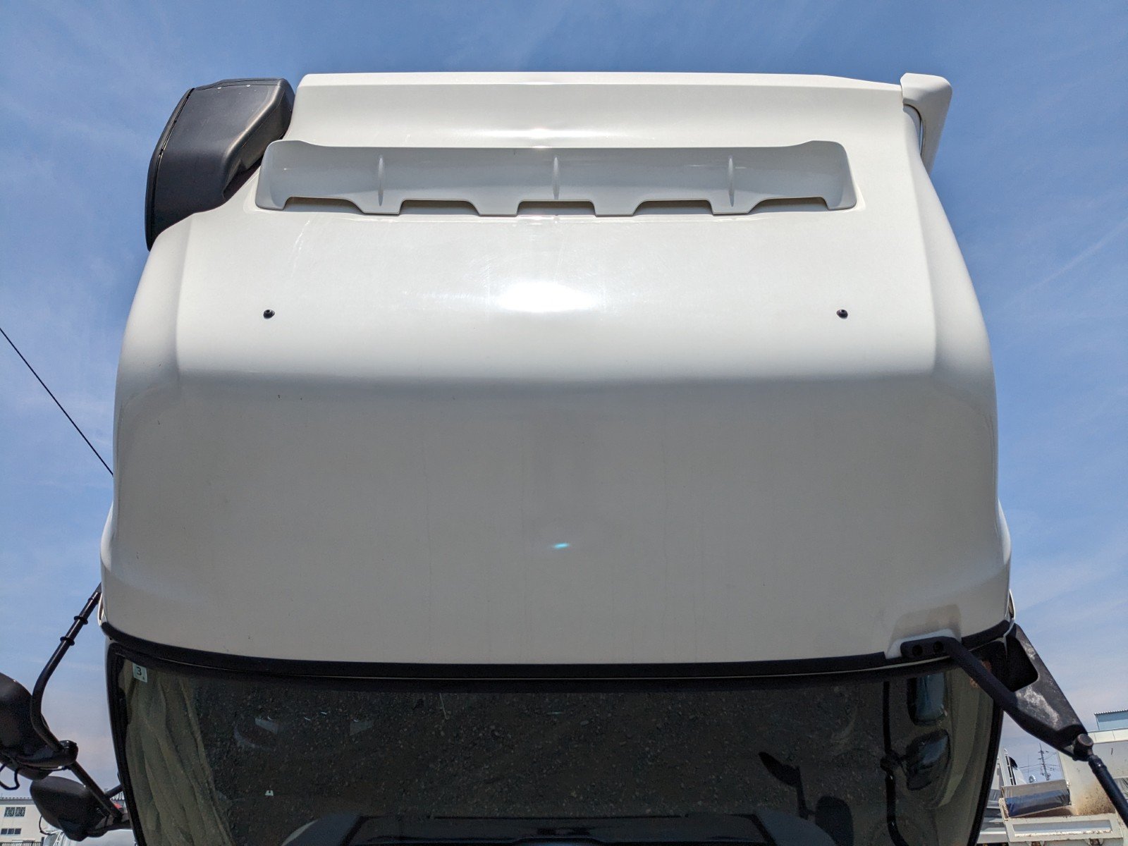 vehicle_image_20260518170548SFJMyAYRpJ.jpg