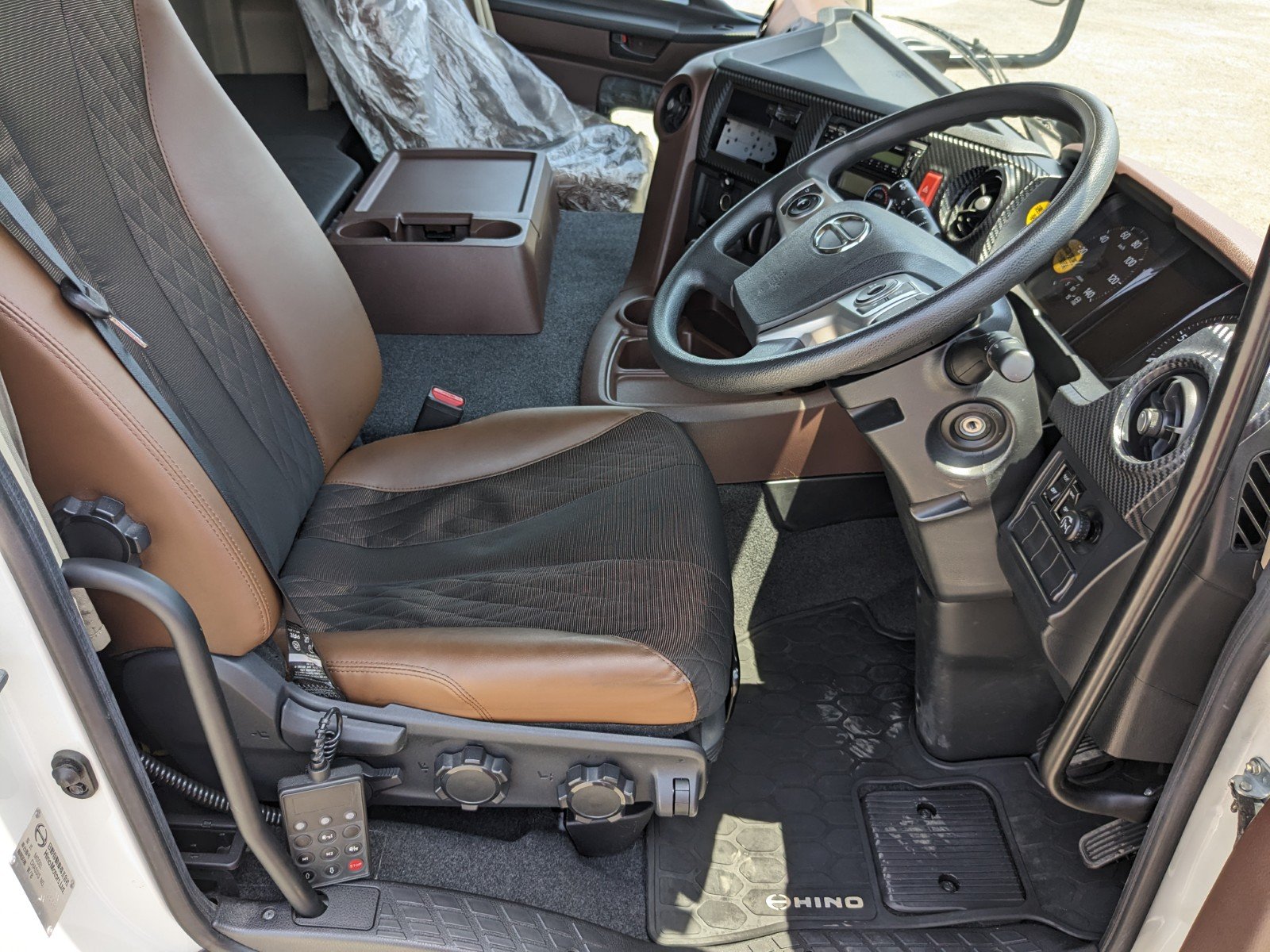 vehicle_image_20260518170548Zav4HwHaTp.jpg