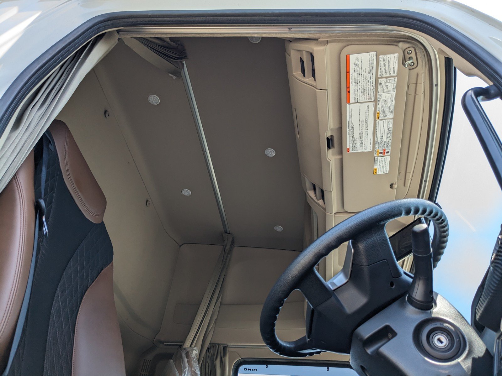 vehicle_image_20260518170548xqBwaYCeef.jpg