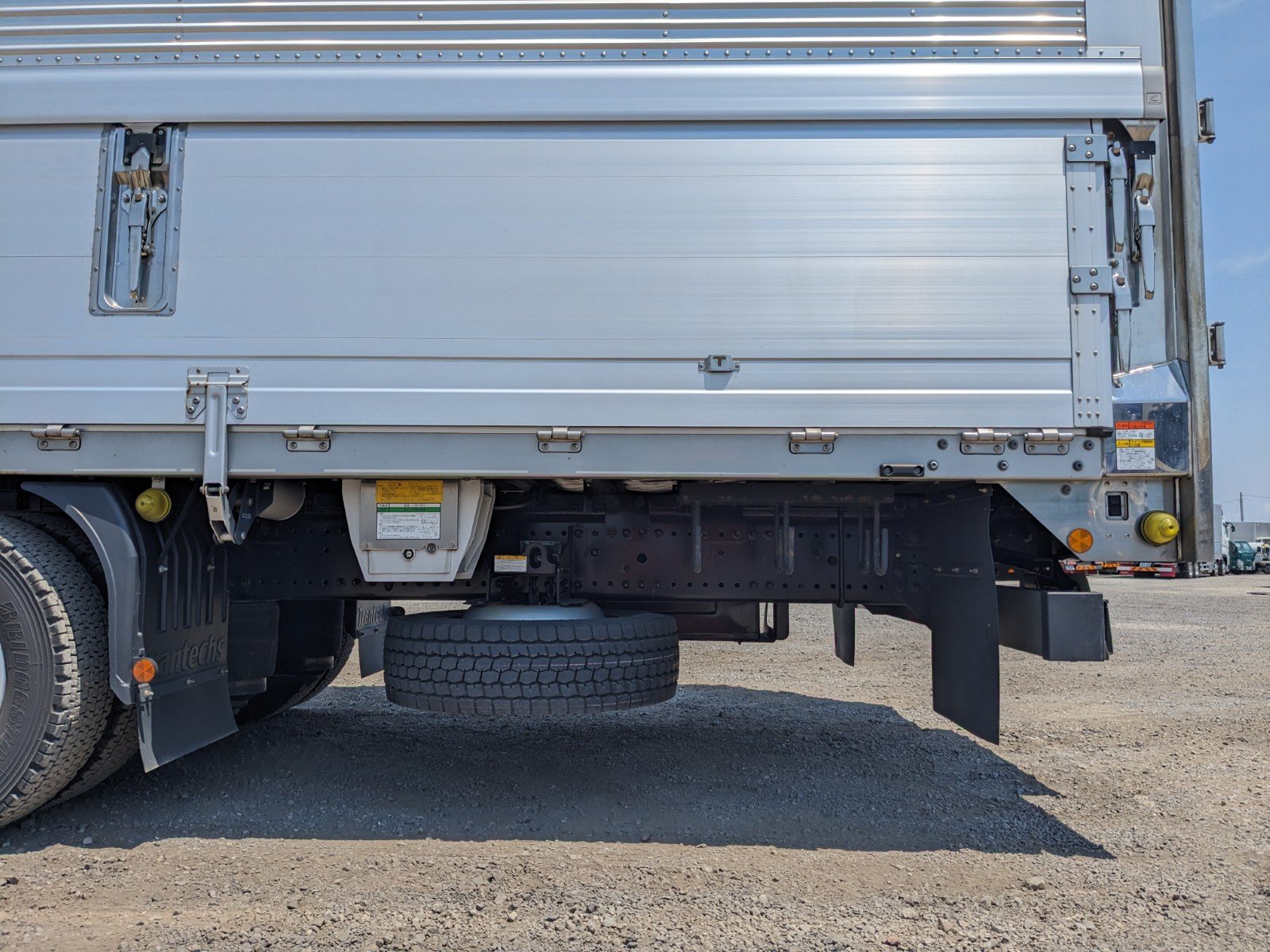 vehicle_image_20260518170548z5G4HjGk3d.jpg