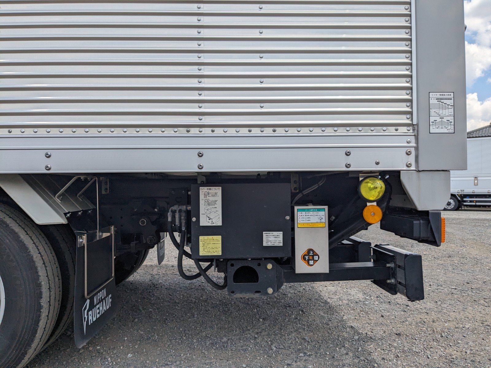 vehicle_image_202605181656100y4Gg10pZ4.jpg