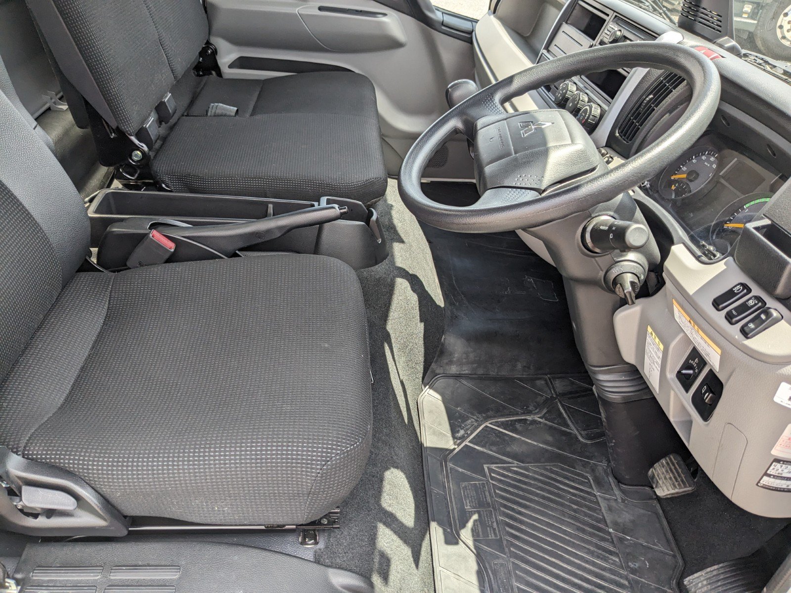 vehicle_image_20260518165610pLWK3XYOHO.jpg