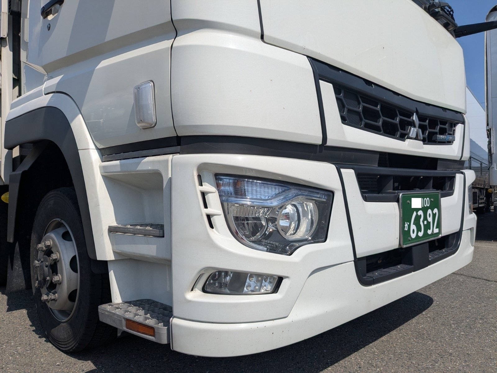 vehicle_image_20260327181344MJJLJXZOQa.jpg