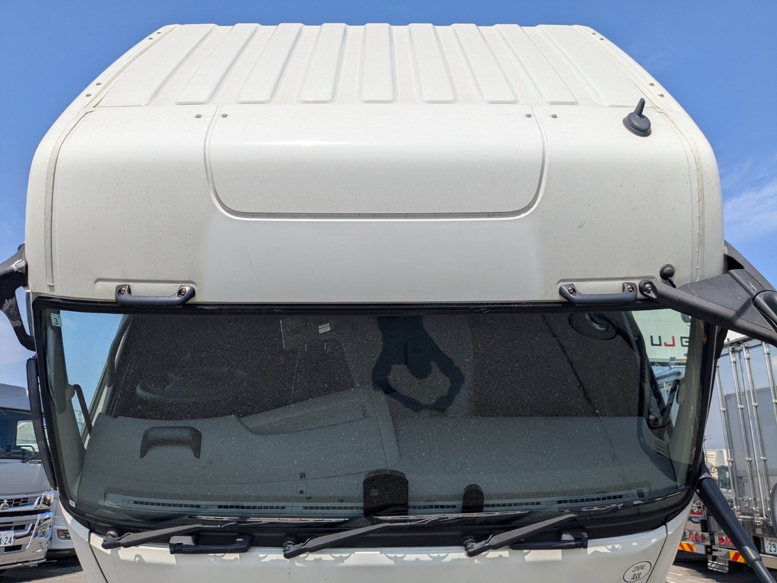 vehicle_image_20260327181344uRwdqxPkHP.jpg