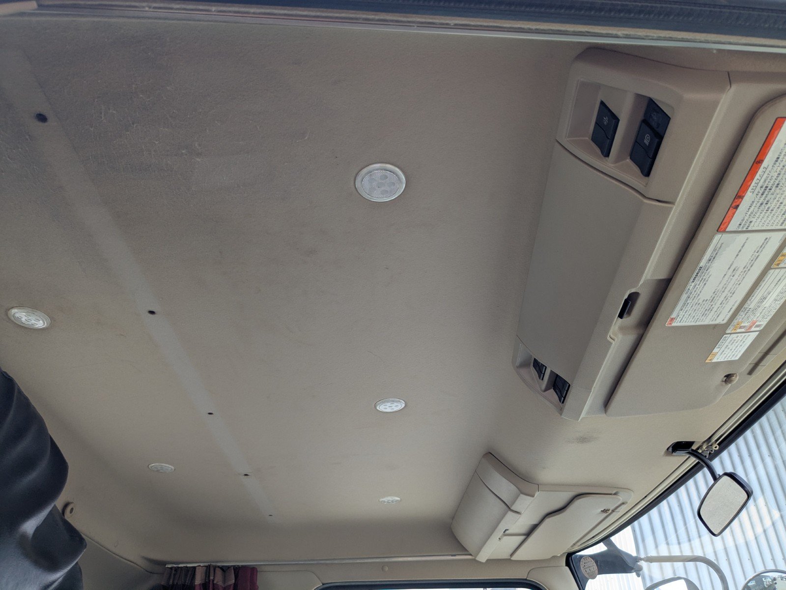 vehicle_image_2026040416280200Csv0pbYj.jpg