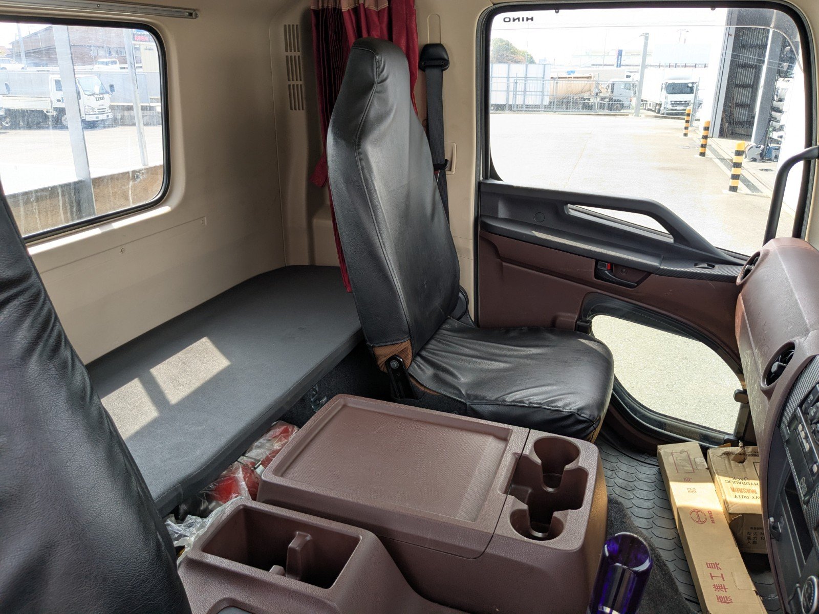 vehicle_image_20260404162802G0JZiF0V8s.jpg