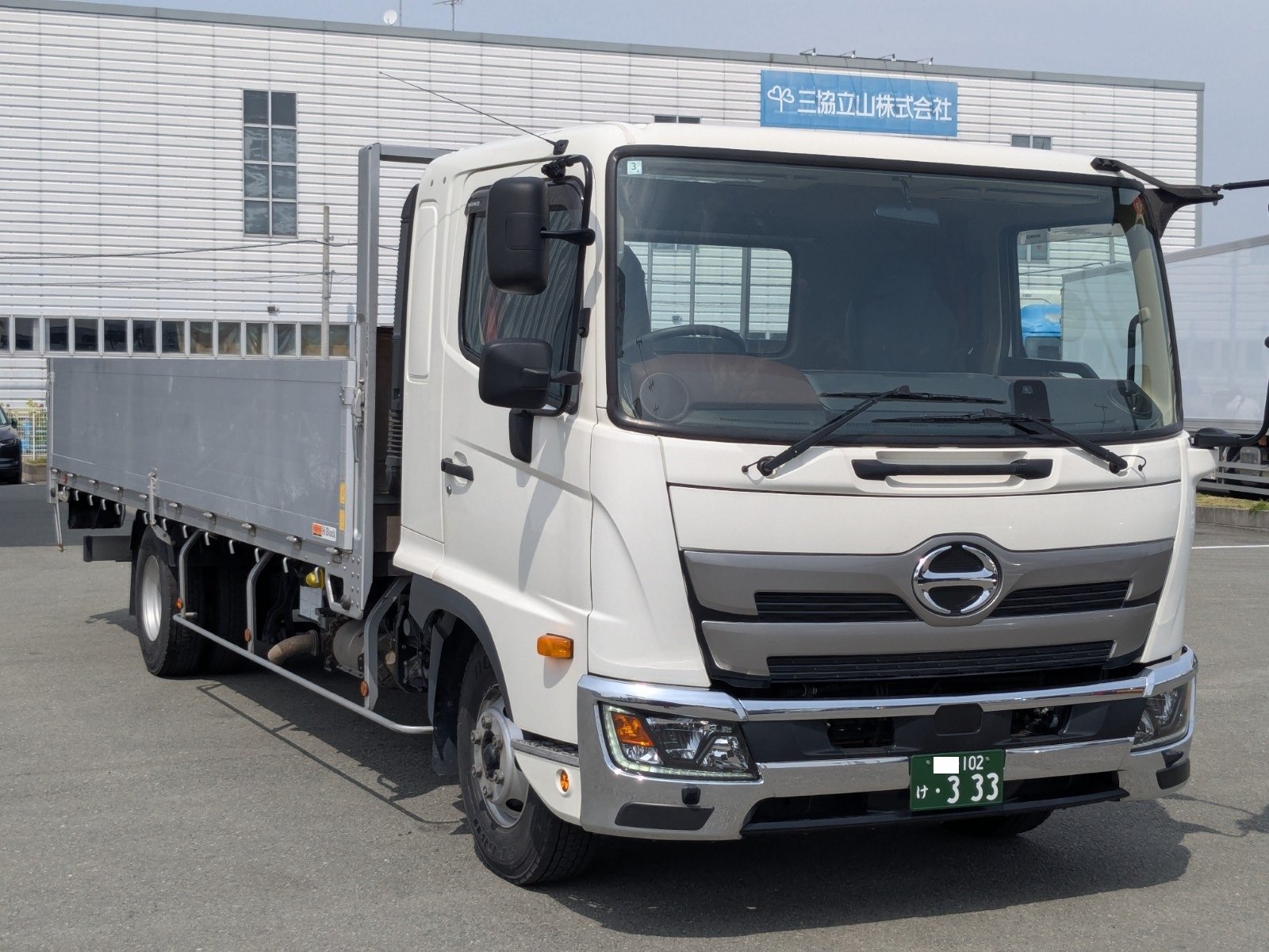 vehicle_image_20260404162802WIXQ0qE9Xb.jpg