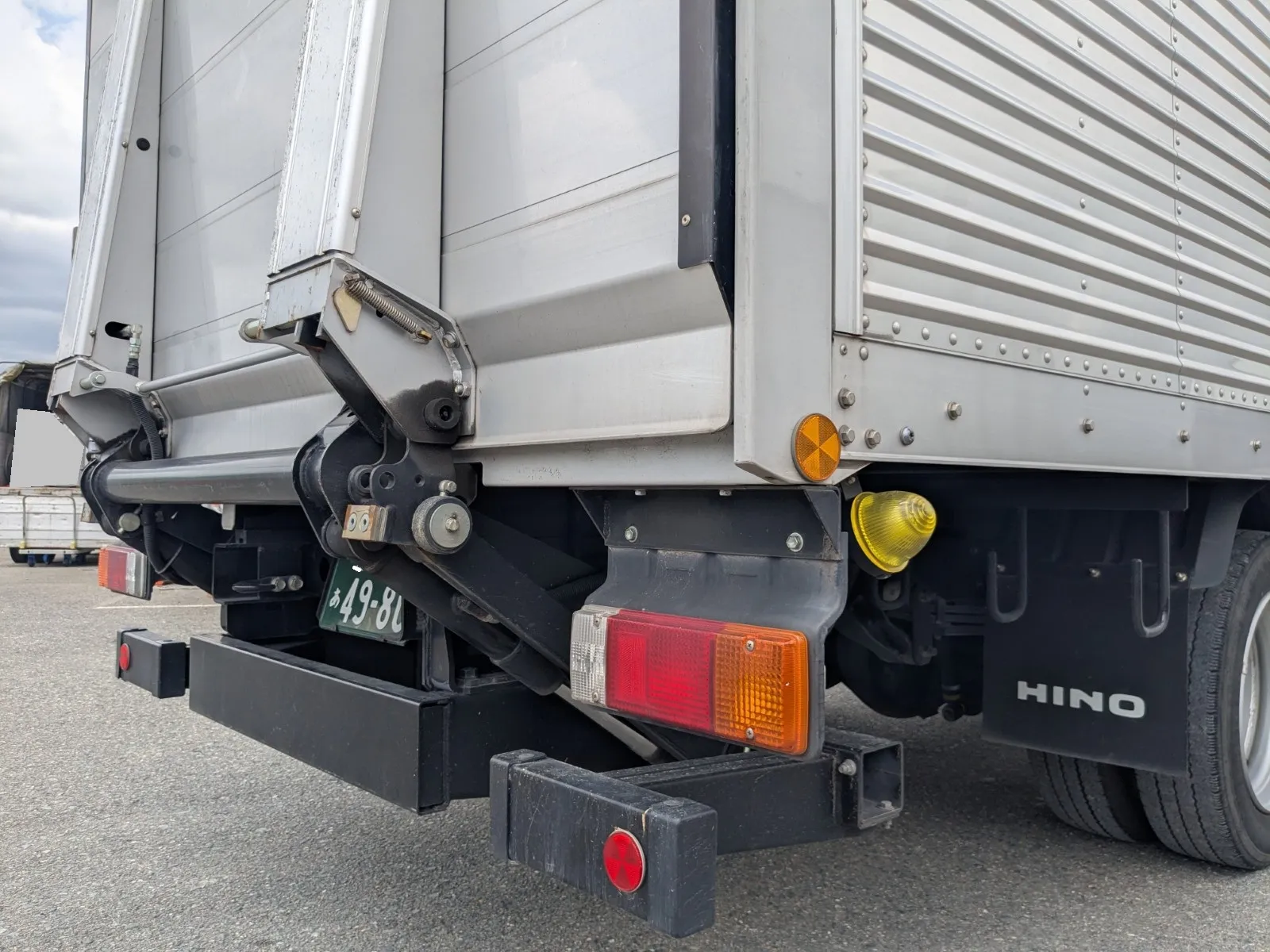 vehicle_image_20260708144958rAEC15eJwD.webp
