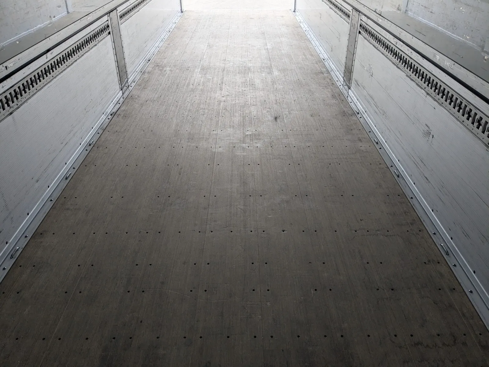 vehicle_image_20260724173348PbR9MfGTww.webp