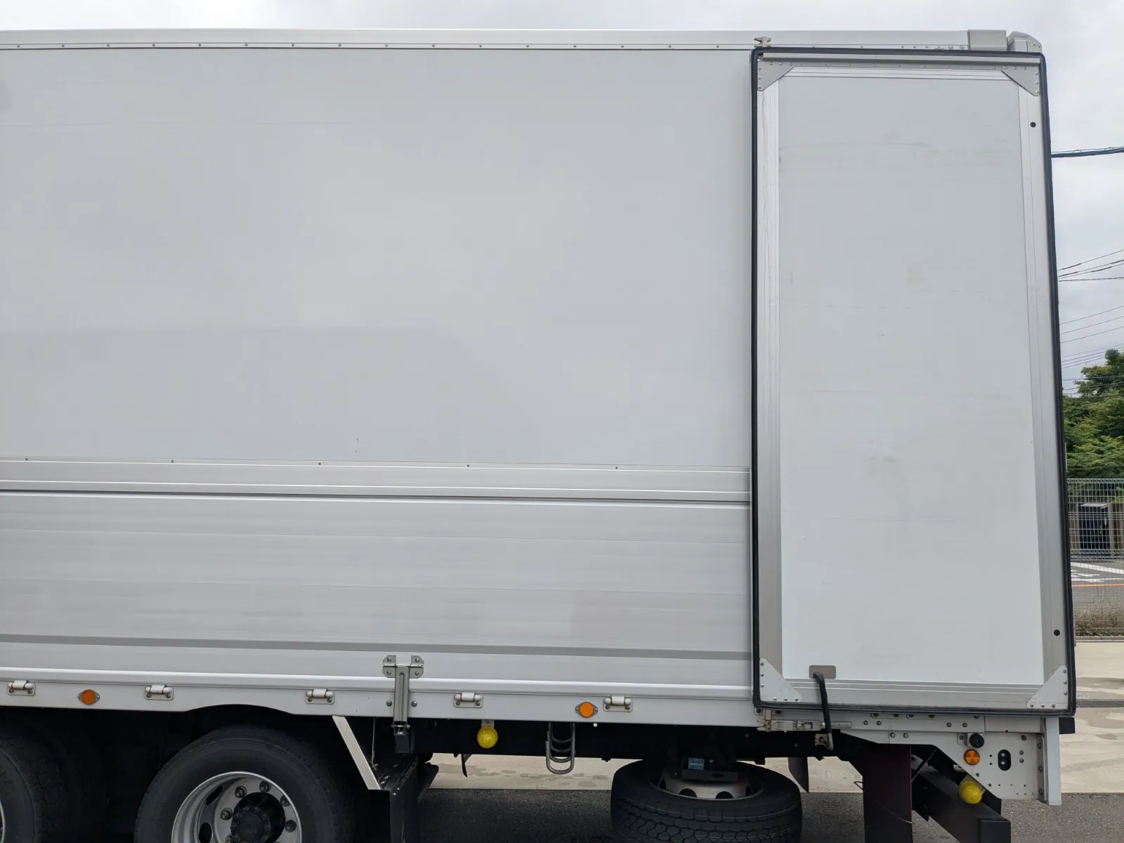 vehicle_image_20260724173348q7A0koiePk.webp