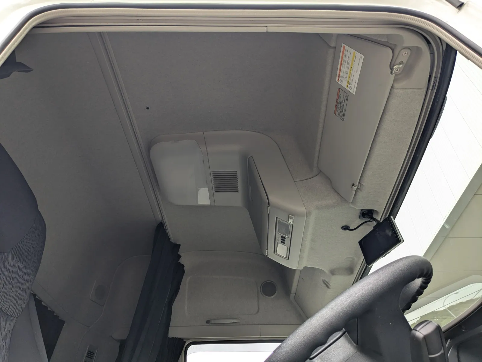 vehicle_image_20260724173352kBGPZLvwNa.webp