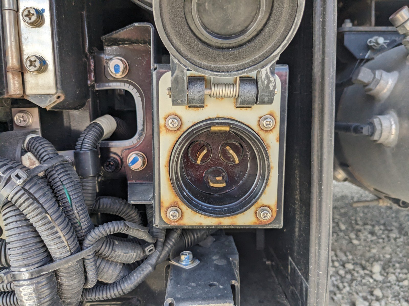 vehicle_image_20260612100538GmrFqUOFoj.jpg