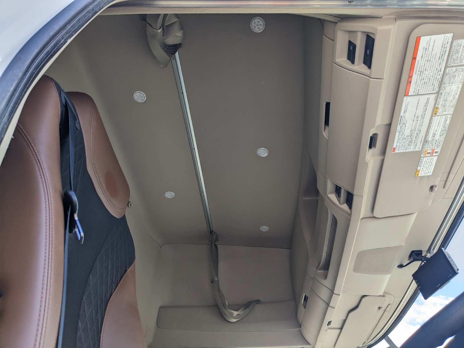 vehicle_image_20260612100538JPW4hF5lOk.jpg