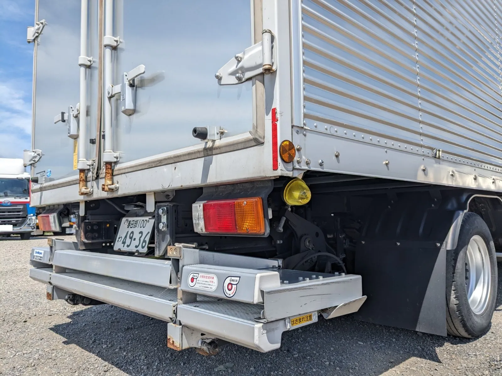 vehicle_image_20260623103318A3m2Glsr8Y.webp