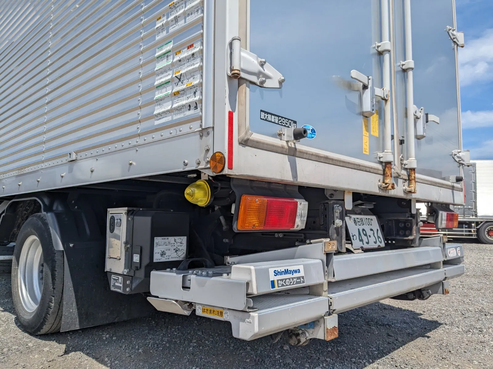 vehicle_image_20260623103319WmC3pdsTbe.webp