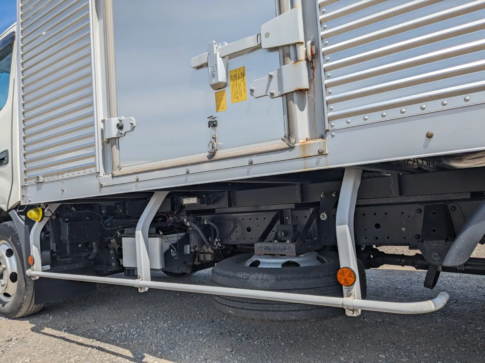 vehicle_image_20260623103327qVJJpswLWd.webp